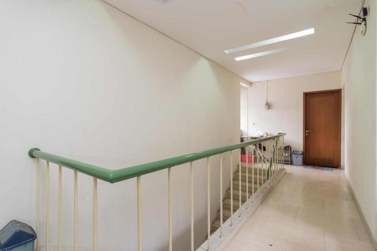 Hotel Koolkost Syariah Near Pejaten Village 2 Jakarta